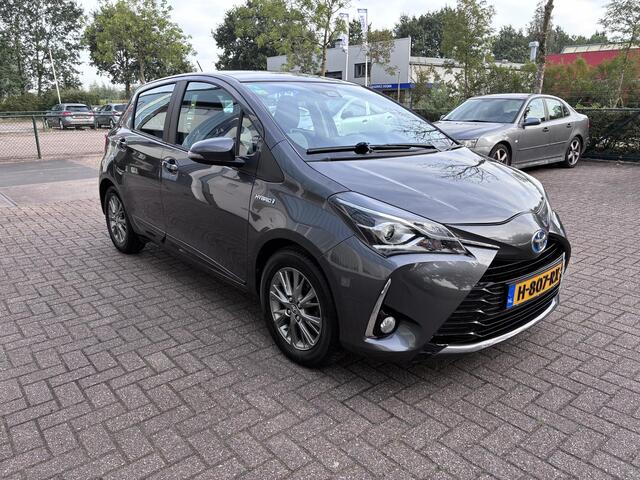 Toyota YARIS 1.5 Hybrid Aspiration Navi Camera Lmv