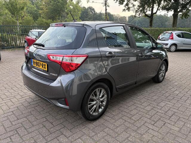 Toyota YARIS 1.5 Hybrid Aspiration Navi Camera Lmv