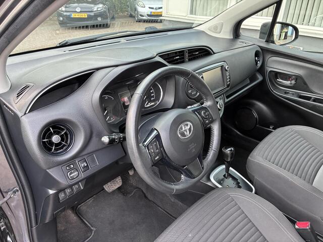 Toyota YARIS 1.5 Hybrid Aspiration Navi Camera Lmv