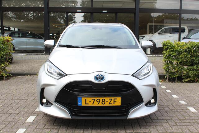 Toyota YARIS 1.5 Hybrid Dynamic | Rijklaar | Afn. Trekhaak | Apple/Android | Navi | DAB+ | Keyless | Allseason banden