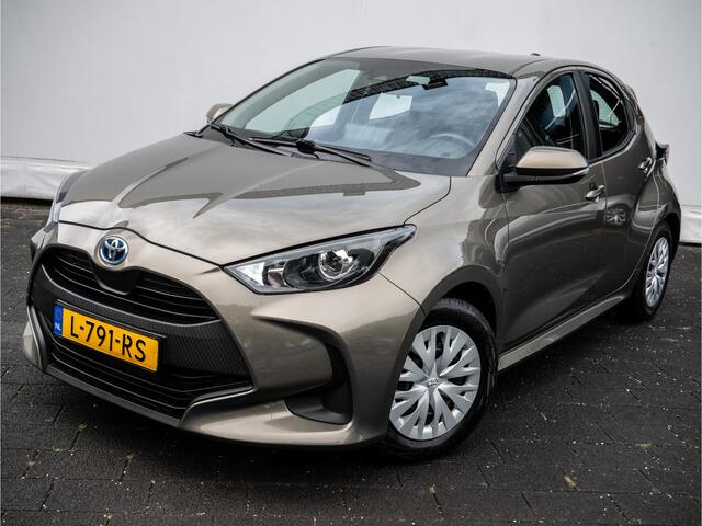 Toyota YARIS 1.5 Hybrid Active Nieuw model!/ Carplay/ Dab/ Camera/ Navigatie Apps/ Climate control/ Keyless/ Cruise control
