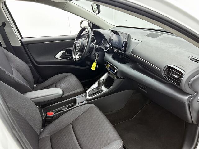 Toyota YARIS 1.5 Hybrid Active | Navigatie | Stoelverwarming | Licht Metalen Velgen | **