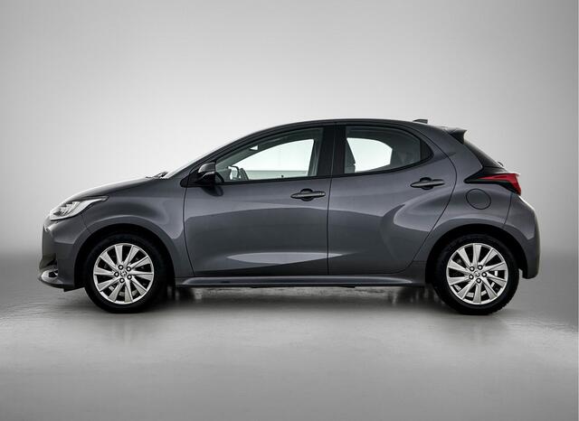 Toyota YARIS 1.5 Hybrid Dynamic Limited | Lichtmetalen Velgen | Mistlampen | Stoel-/Stuurverwarming | Onderweg-naar-dealer