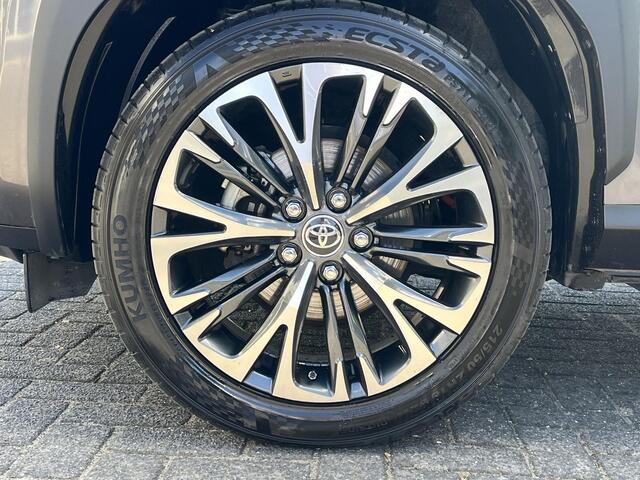 Toyota YARIS Cross 1.5 Hybrid Executive | Carplay | Head up display| Stoelverwarming | 18 inch LM-velgen | Parkeersensoren |