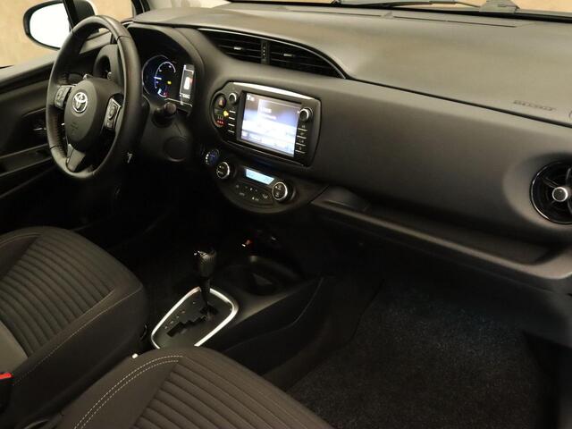 Toyota YARIS 1.5 Hybrid Active - MULTIMEDIA VOORBEREIDING - BLUETOOTH - CLIAMTE CONTROL - ELEKTRISCHE RAMEN VOOR
