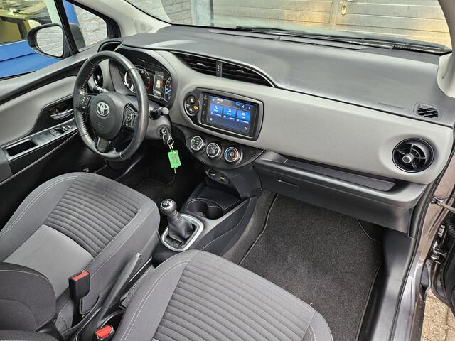 Toyota YARIS 1.0 VVT-i Connect Inclusief Afleveringskosten