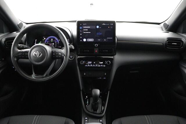 Toyota YARIS Cross 1.5 Hybrid 130 First Edition | Nieuwste model | Stoel/stuurverwarming | Dodehoekdetectie |