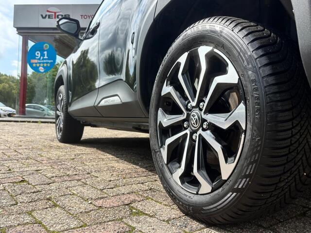 Toyota YARIS Cross 1.5 Hybrid Dynamic | CarPlay | Stoel- en Stuurverwarming