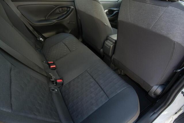 Toyota YARIS 1.5 Hybrid 10j Garantie