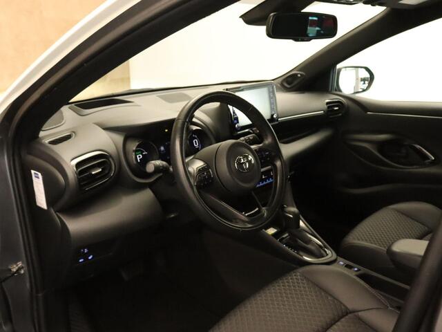 Toyota YARIS 1.5 Hybrid Executive - AFNEEMBARE TREKHAAK - DODEHOEK DETECTIE - HEAD-UP DISPLAY - JBL AUDIO - KEYLESS ENTRY/START - PARKEERSENSOREN VOOR EN ACHTER - STUUR/STOELVERWARMING - APPLE CARPLAY/ANDROID AUTO