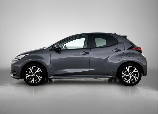 Toyota YARIS 1.5 Hybrid 115 Dynamic | Comfort Pack | All seasons | Apple CarPlay / Android Auto (Navigatie) |