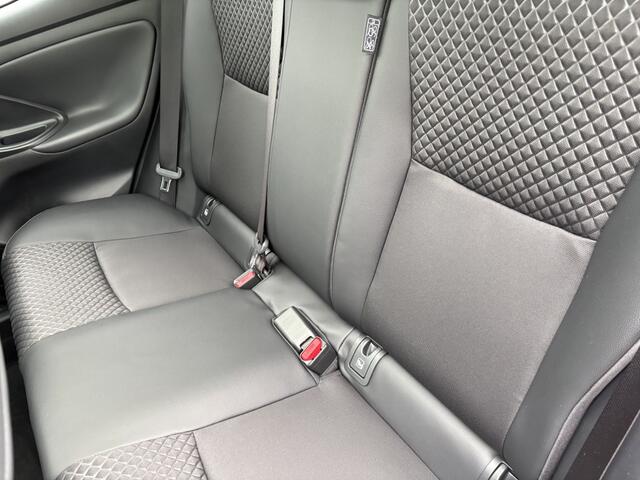 Toyota YARIS 1.5 Hyb. 130 Executive | Panoramadak | JBL | Blindspot