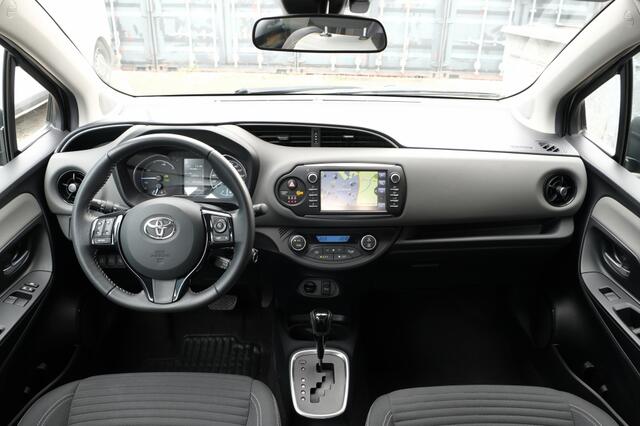 Toyota YARIS 1.5 Hybrid Aspiration Automaat | Climate control | Toyota Touch® 2 multimediasysteem met 7" touch screen* | Multi-information display (4.2" TFT-kleurenscherm) | Parkeerhulpcamera achter (met hulplijne