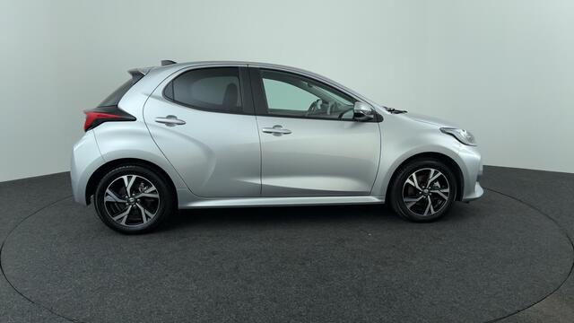 Toyota YARIS 1.5 Hybrid 115 Dynamic | Parkeersensoren | Dodehoeksensor