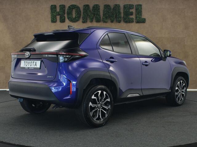 Toyota YARIS Cross 1.5 Hybrid 130 Dynamic - NIEUWE AUTO DIRECT UIT VOORRAAD LEVERBAAR - DODEHOEKDETECTIE - APPLE CARPLAY/ ANDROID AUTO - PARKEERSENSOREN VOOR/ACHTER - CLIMATE CONTROL - VOORRUITVERWARMING - STUURVERWARMING - STOELVERWARMING - ADAPTIEVE CRUISE CONTROL - CAMERA - DAB AUDIO