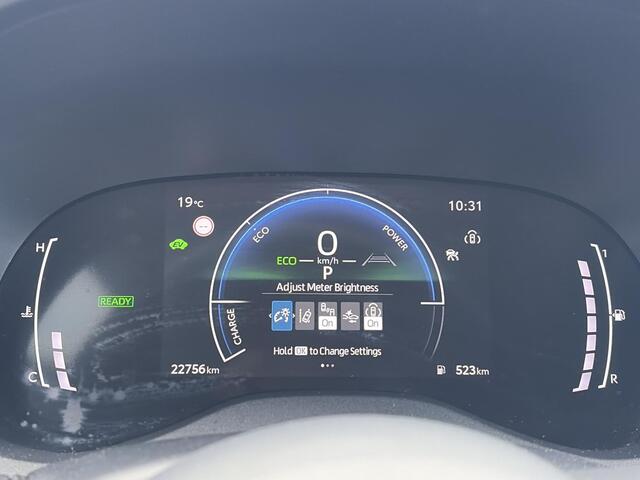 Toyota YARIS 1.5 Hybrid 115 Dynamic **DODE HOEK DETECTIE/ STUURVERWARMING/ PARKEERSENSOREN**