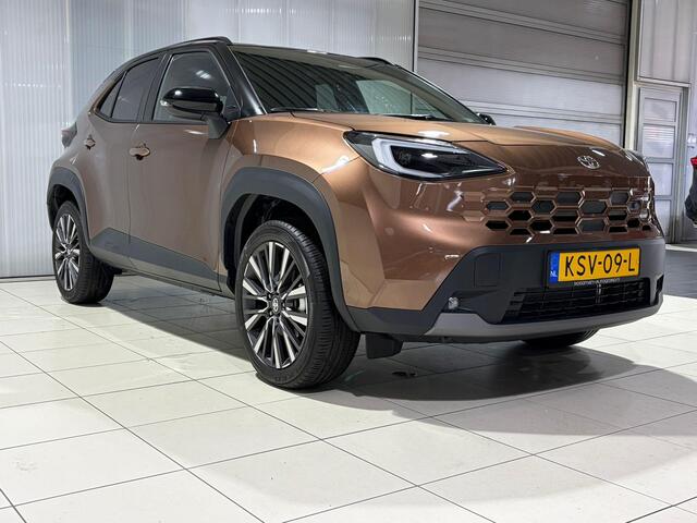 Toyota YARIS Cross 1.5 Hybrid 130 Executive Head up display, BTW auto, 1e Eigenaar, Orgineel NL, Stoelverwarming, JBL Geluidsysteem, 2 Tone lak, Apple carplay/android auto
