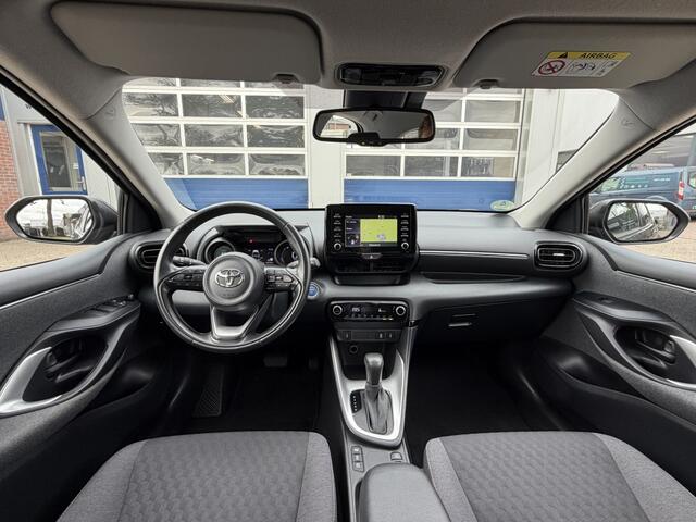 Toyota YARIS 1.5 Hyb. Style | trekhaak | NAV | Stoelverwarming