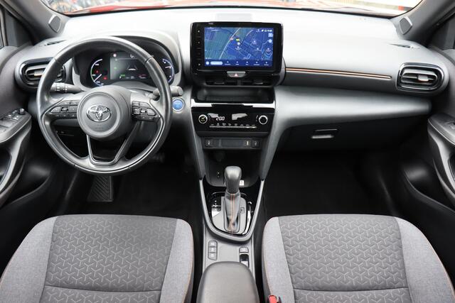 Toyota YARIS Cross 1.5 Hybrid Dynamic, Parkeersensoren , Trekhaak, Blind spot monitor