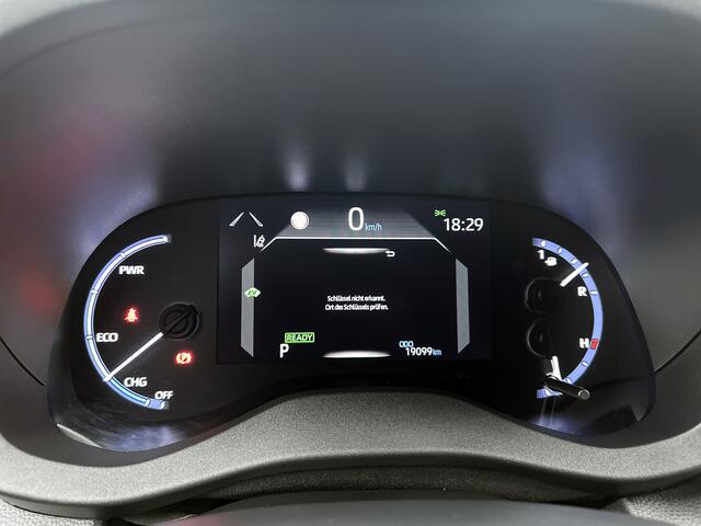 Toyota YARIS Cross 1.5 Hybrid Dynamic Bi-tone | Navigatie | PDC | BLS | Stuur-Stoelverwarming |