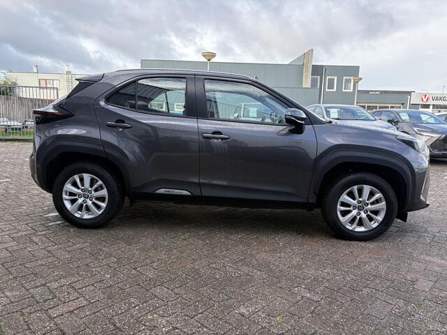 Toyota YARIS Cross 1.5 Hybrid Business