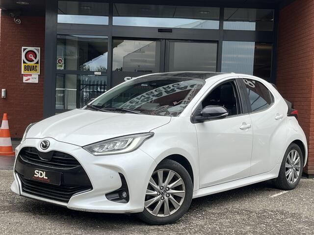 Toyota YARIS 1.5 Hybrid Homura Plus // PANORAMADAK!! // ADAPTIVE CRUISE // CAMERA // CLIMA // HALF LEDER // HEAD UP DISPLAY //