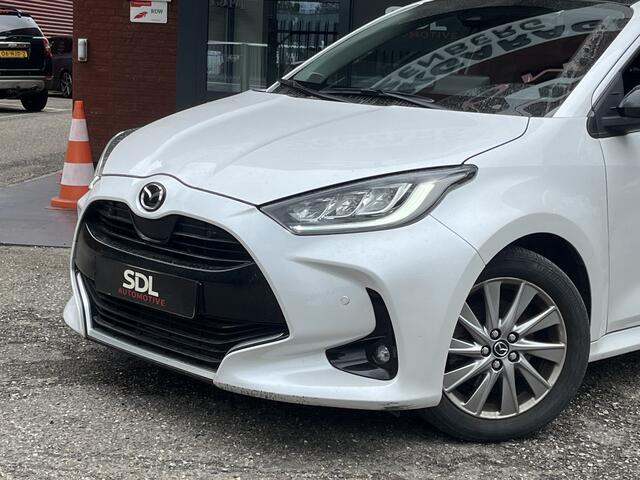 Toyota YARIS 1.5 Hybrid Homura Plus // PANORAMADAK!! // ADAPTIVE CRUISE // CAMERA // CLIMA // HALF LEDER // HEAD UP DISPLAY //