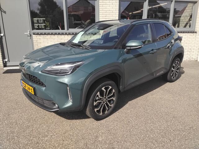 Toyota YARIS Cross 1.5 Hybrid 130 Style Edition Forest green/blindspot/