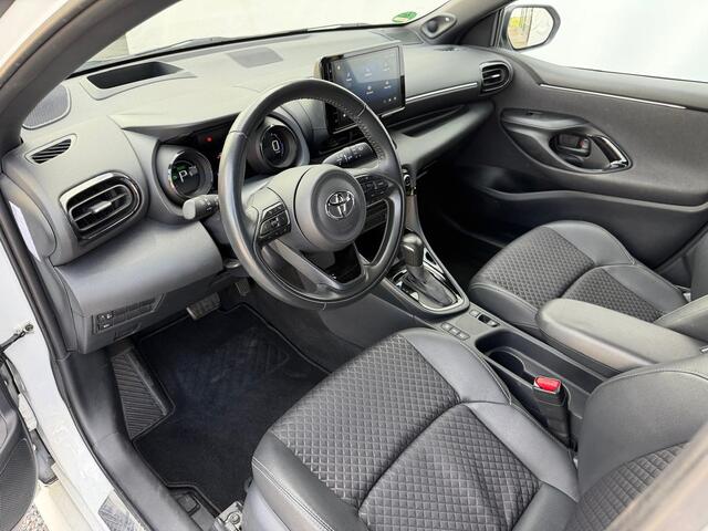 Toyota YARIS 1.5 Hybrid GR Sport | Camera | JBL | HUD | Dodehoek Detectie
