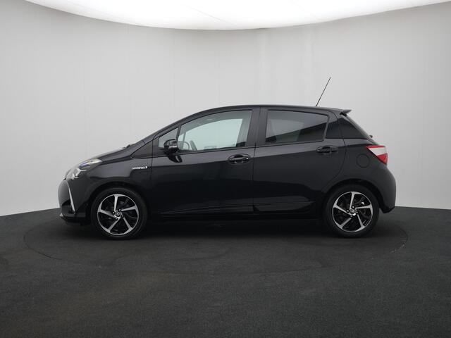 Toyota YARIS Executive | Dealer Onderhouden | Panorama dak| Navigatie |