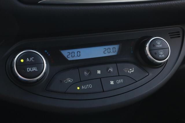 Toyota YARIS 1.5 Hybrid Y20 Exclusive Bi-tone Cruise | Camera |Navi