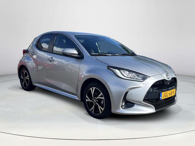 Toyota YARIS 1.5 Hybrid 115 Dynamic | Parkeersensoren | Dode hoek waarschuwing | Stoelverwarming | LED koplampen |