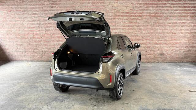 Toyota YARIS Cross 1.5 Team D. Hybrid / Winter Pakket / Safety Pakket / Clima / CarPlay / Navi / PDC / Keyless