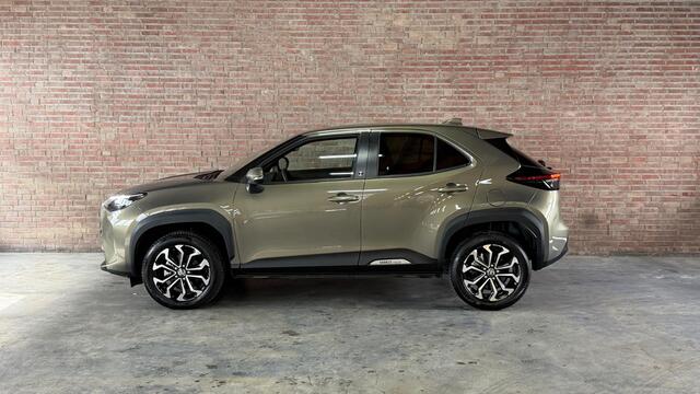 Toyota YARIS Cross 1.5 Team D. Hybrid / Winter Pakket / Safety Pakket / Clima / CarPlay / Navi / PDC / Keyless
