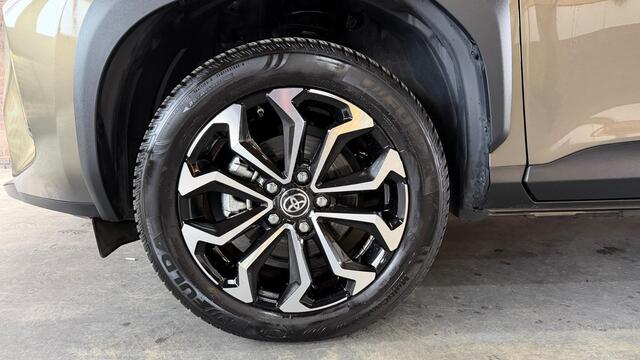 Toyota YARIS Cross 1.5 Team D. Hybrid / Winter Pakket / Safety Pakket / Clima / CarPlay / Navi / PDC / Keyless