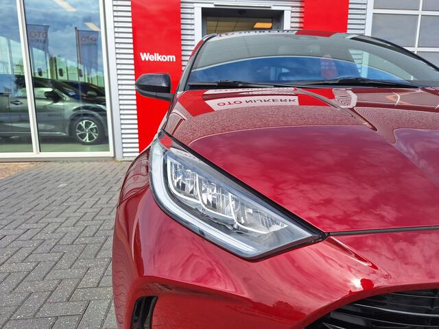 Toyota YARIS 1.5 Hybrid Style Bi-Tone Limited
