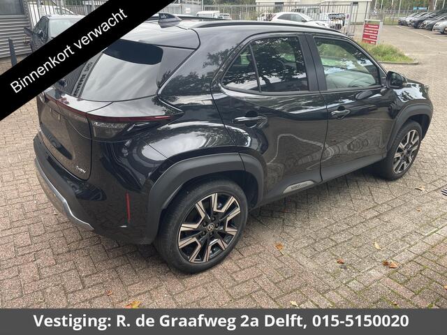 Toyota YARIS Cross 1.5 Hybrid 130 Launch Edition | Stuur- & Stoelverwarming | Dodehoek detectie | Parkeersensoren | Navigatie | Elektrische kofferbak |HUD