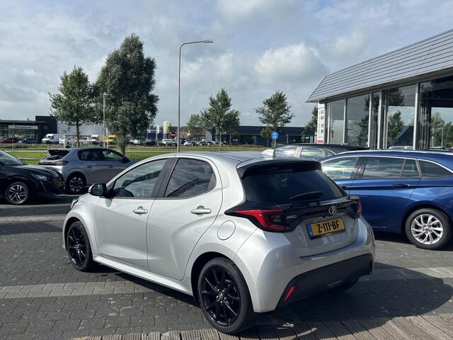 Toyota YARIS 1.5 VVT-i Style Airco | Parkeersensoren | Camera | Cruise Controle | Car Play