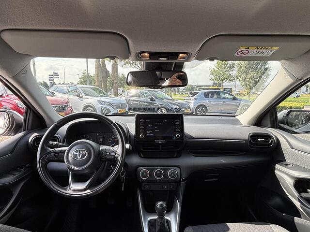 Toyota YARIS 1.5 VVT-i Style Airco | Parkeersensoren | Camera | Cruise Controle | Car Play