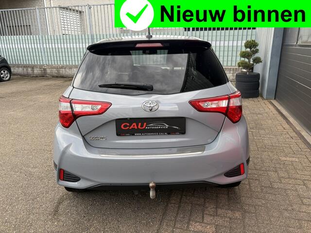 Toyota YARIS 1.5 VVT-i Aspiration Navi|Keyless|Trekhaak|Leder