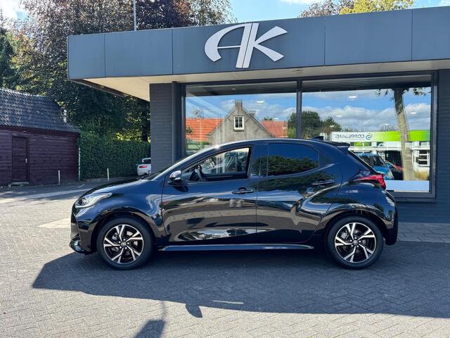 Toyota YARIS 1.5 Hybrid 115 Business Plus
