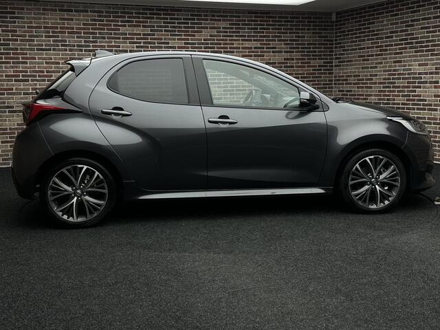Toyota YARIS 1.5 Hybrid 130 Executive Camera StoelVrwm StuurVrwm NAP