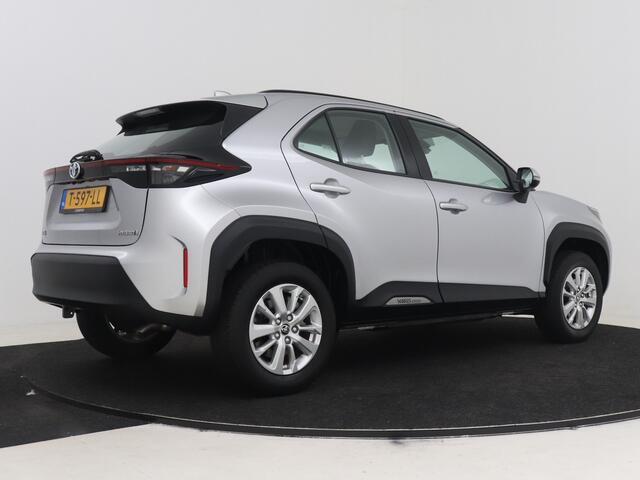 Toyota YARIS Cross 1.5 Hybrid Active erdie > fotostudio