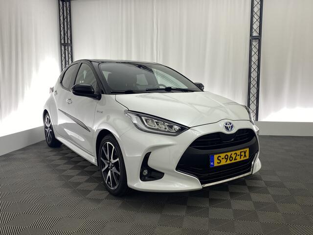 Toyota YARIS 1.5 Hybrid Dynamic Automaat | Trekhaak | CarPlay | Stoelverw. | Camera | 17'' | Parelmoer | ACC | Cruise