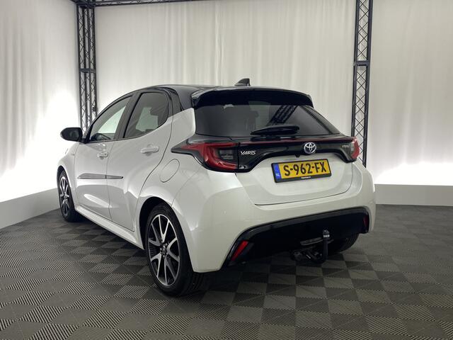 Toyota YARIS 1.5 Hybrid Dynamic Automaat | Trekhaak | CarPlay | Stoelverw. | Camera | 17'' | Parelmoer | ACC | Cruise