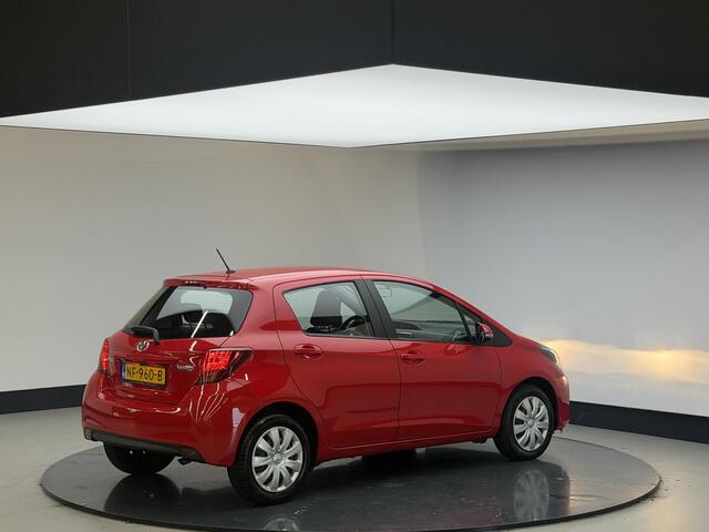 Toyota YARIS 1.3 VVT-i Business Plus | 4 Cilinder | Airco | Cruise | Cam achter | NL auto