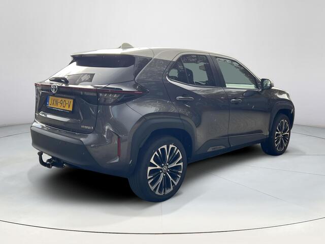 Toyota YARIS Cross 1.5 Hybrid Executive Trekhaak | Panoramadak | Stoel & Stuur verwarming |