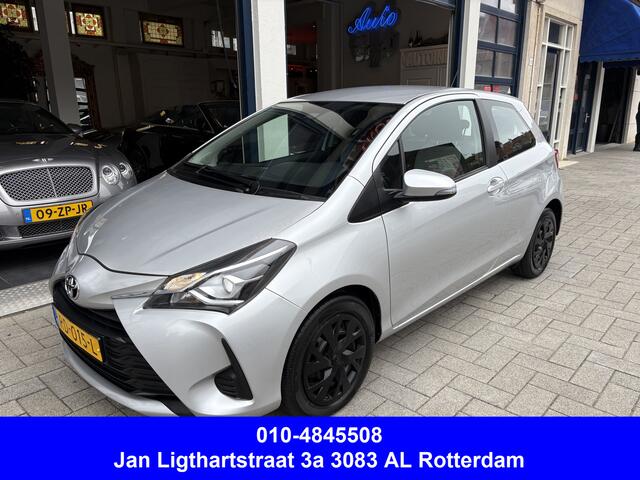 Toyota YARIS 1.5 VVT-i Aspiration AUTOMAAT/NL AUTO/CLIMA/CAMERA