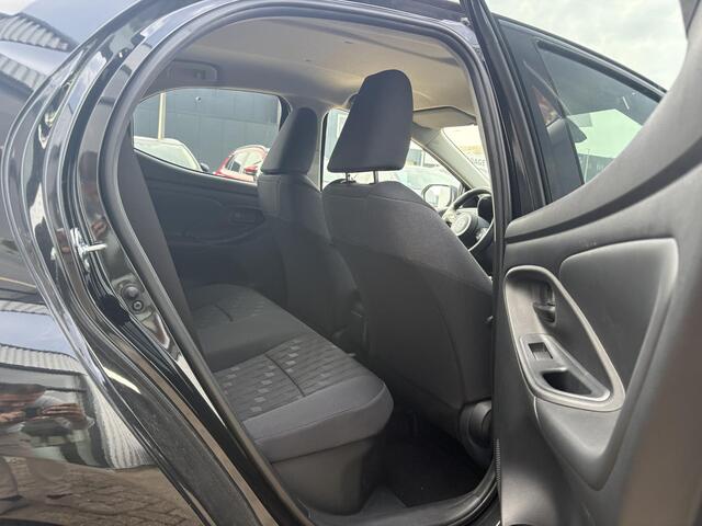 Toyota YARIS 1.5 Hybrid 115 First Edition