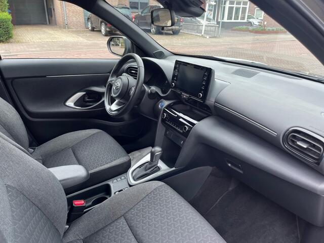 Toyota YARIS 1.5 HYBRID DYNAMIC